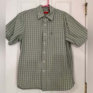 IZOD Short sleeve men’s button down